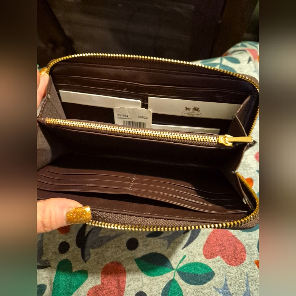 COACH 🎀 CONTINENTAL WALLET ♥️ OMBRE QUILTED ACCORDIAN ZIP ♥️ OXBLOOD MULTI🔥NWT - Picture 9 of 16